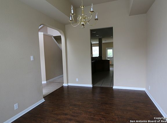 2nd image of 7810 Lacey Oak Cv