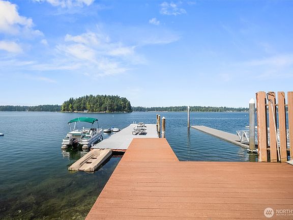3rd image of 14312 Thorne Lane SW #15