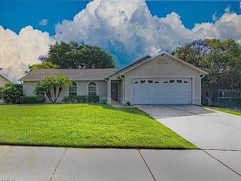 2nd image of 1053 Long Branch Ln