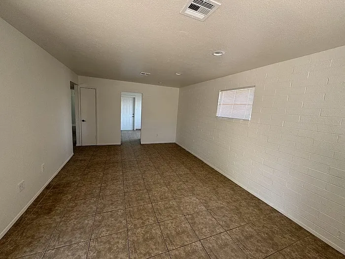 10238 N 15th Ave #B — Photo 7