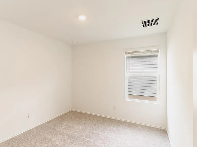208 Skyfire St — Photo 20