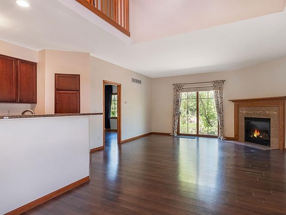 5th image of 2088 Liberty Hts