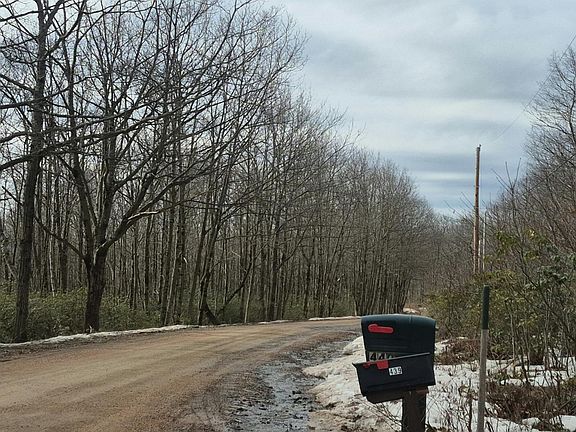 5th image of 439 Brace Brook Rd