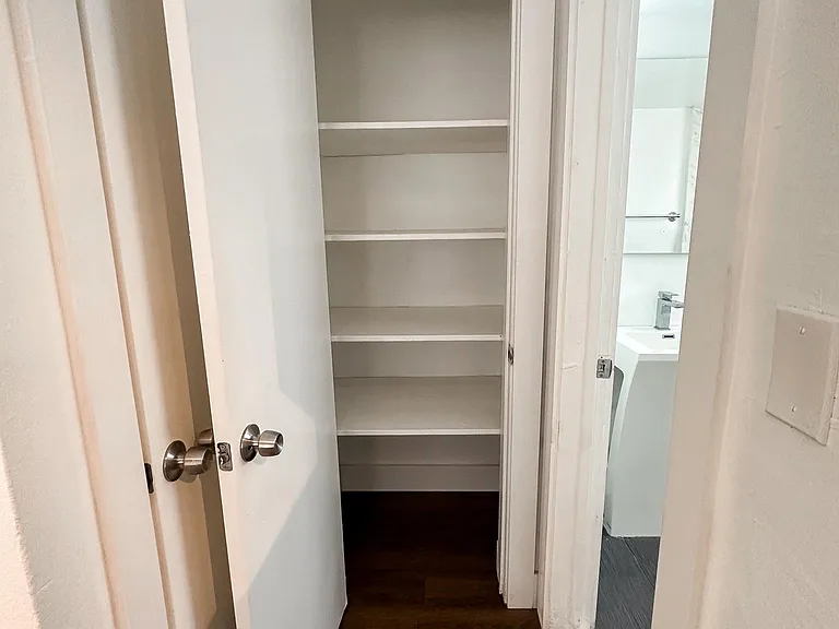 1044 Pennsylvania Ave #8 — Photo 6