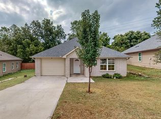 2918 Victorian Forest Dr, Dallas, TX 75227
