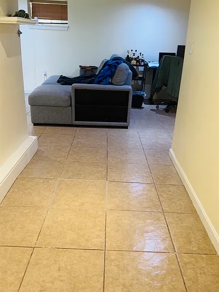48 Trapelo St #1A — Photo 6