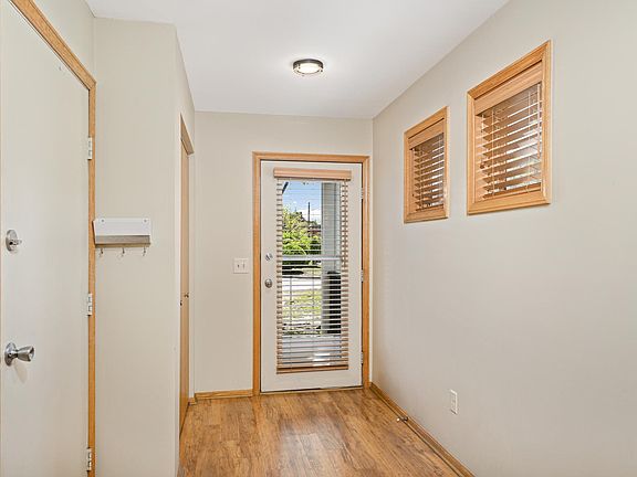 3rd image of 3749 Garfield Ave