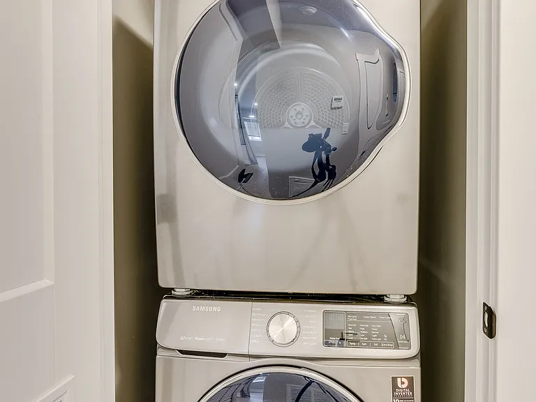 1BedConv - In Unit Washer/Dryer