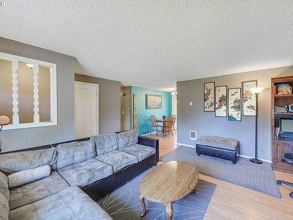 2nd image of 4006 NE 138th Ave