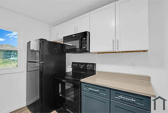 343 Sheffield Ave #A — Photo 1