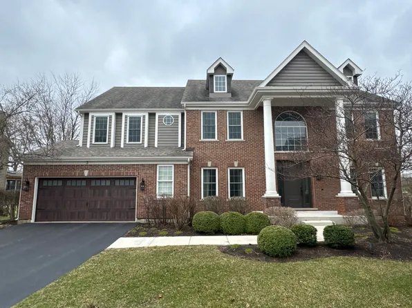 3 Long Cove Ct, Lake In The Hills, IL 60156