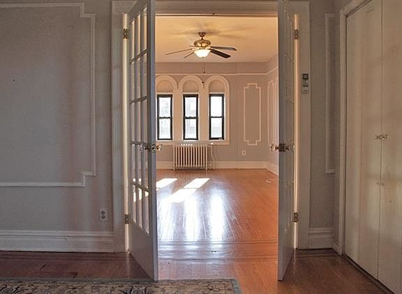 5th image of 36 Duncan Ave APT F2