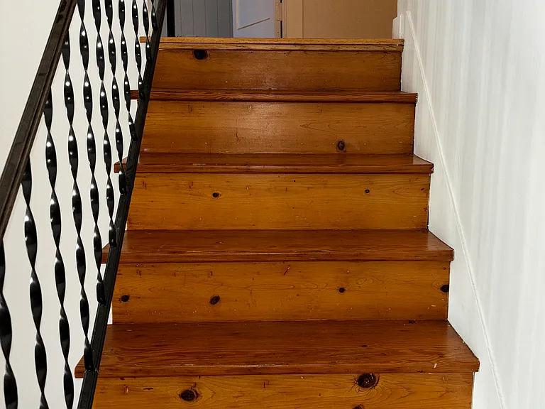 125 Bruning Ave #C — Photo 4
