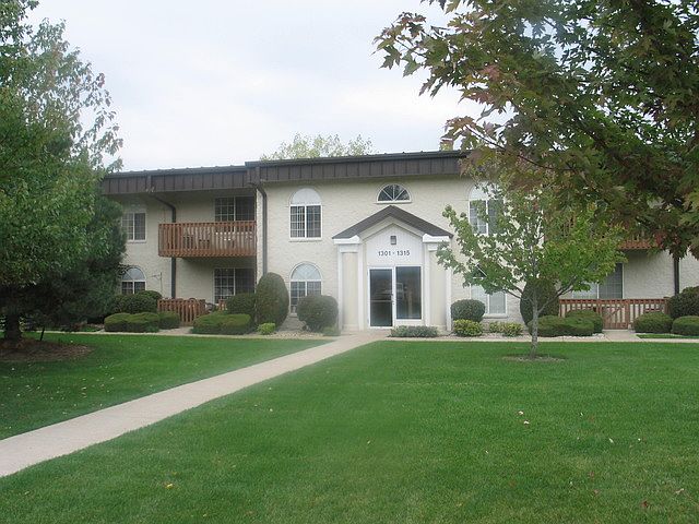1st image of 1313 Mesa Dr
