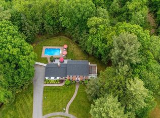 16 Jordan Rd, Lynnfield, MA 01940