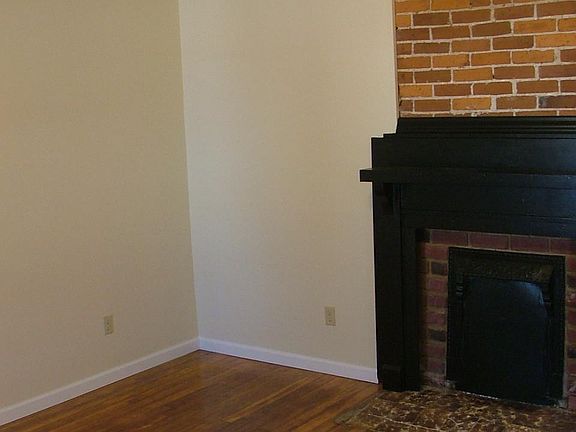 4th image of 322 American Ave