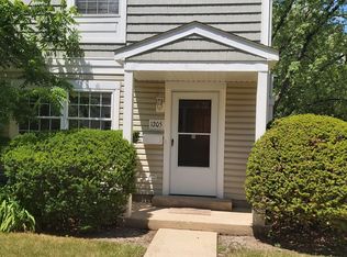 1205 Spur Ct, Wheeling, IL 60090