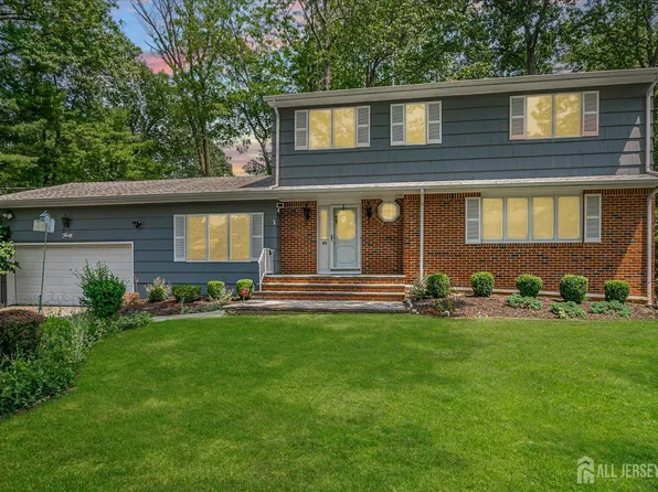40 Montclair Ave, Edison, NJ 08820