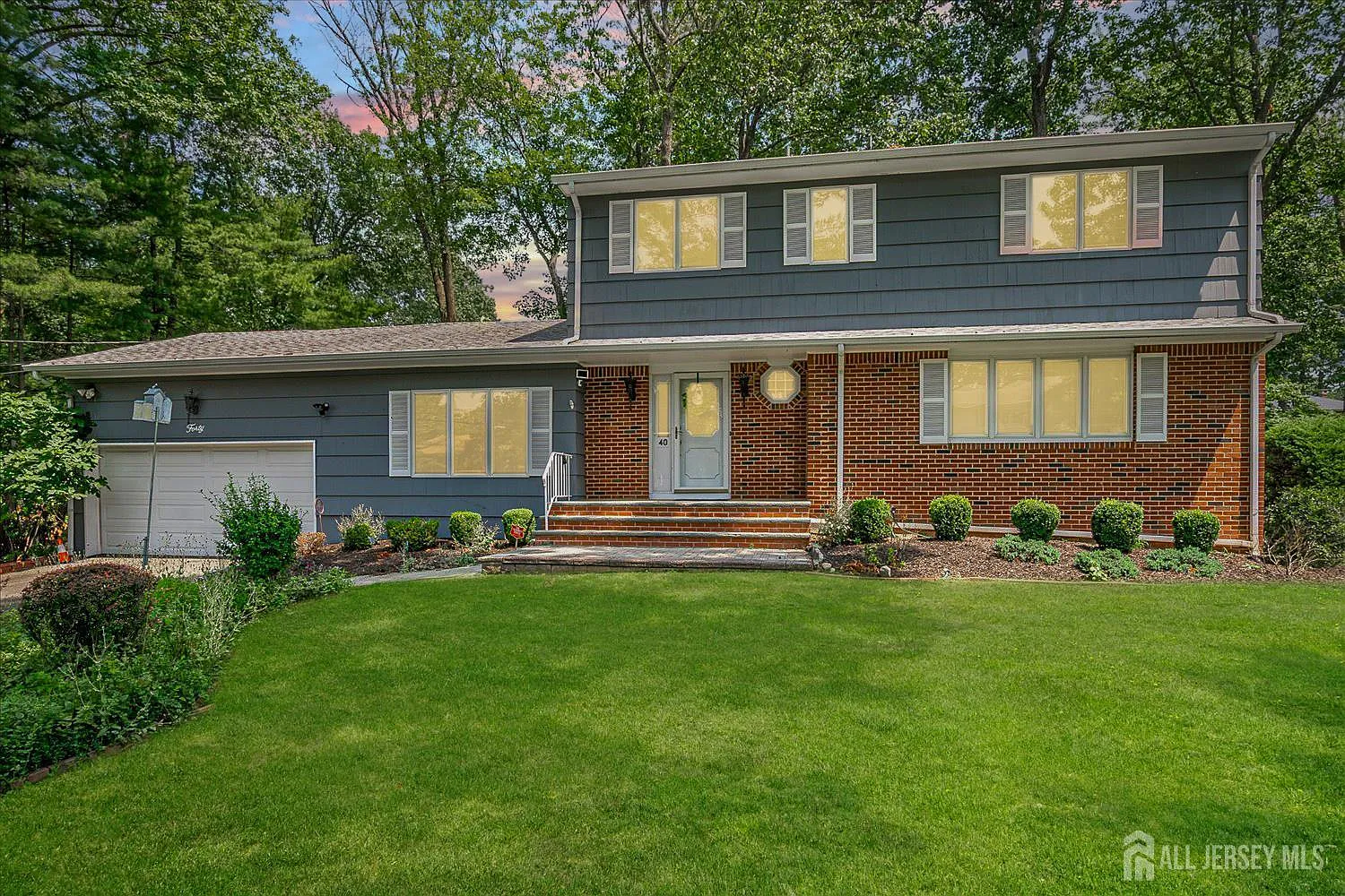 40 Montclair Ave photo 1
