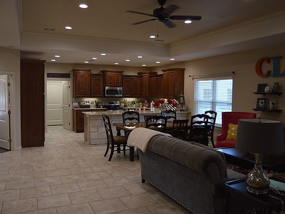 3rd image of 1515 Club Dr