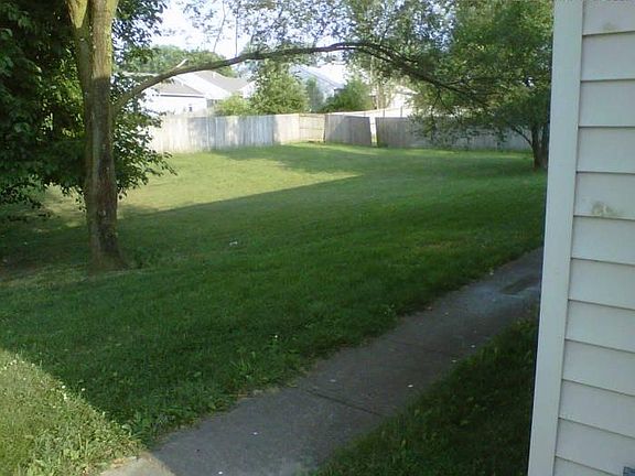 3rd image of 518 Park Dr APT 3