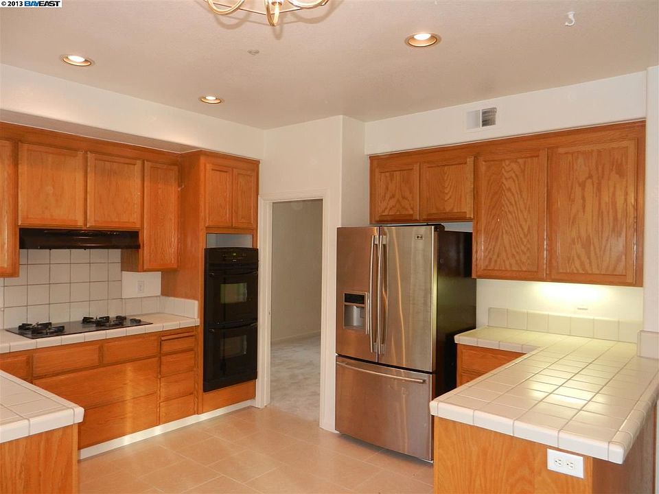 2nd image of 30317 Meridien Cir
