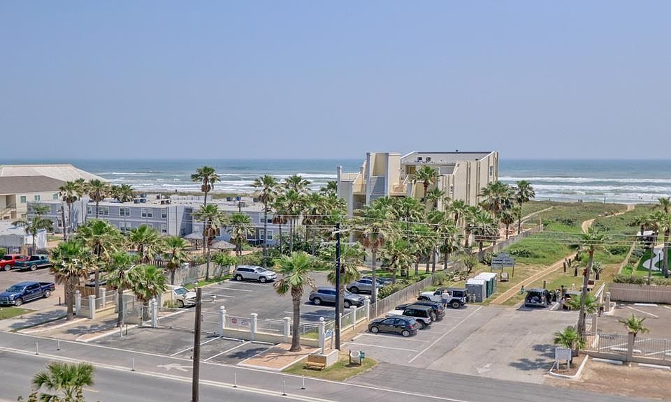 1st image of 114 E Tarpon St #302