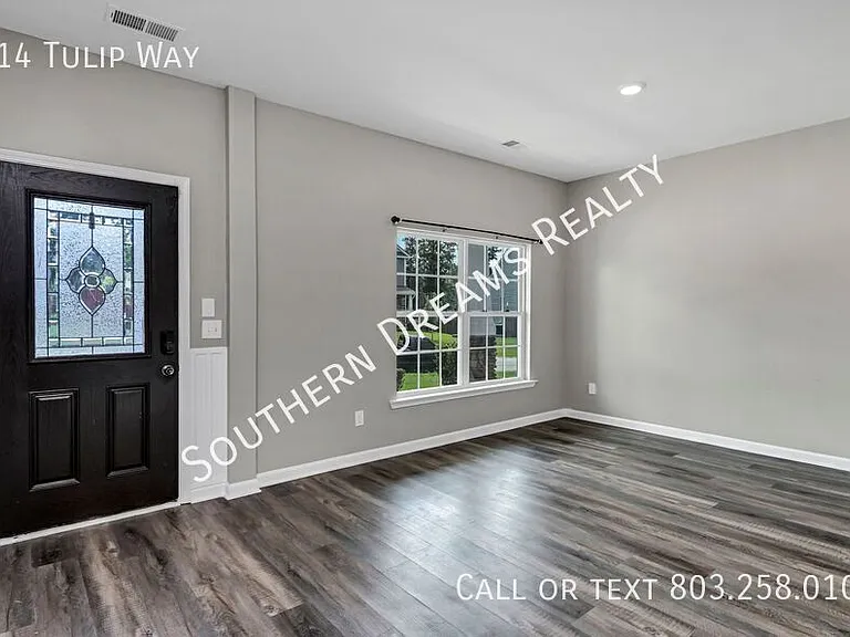 414 Tulip Way — Photo 7