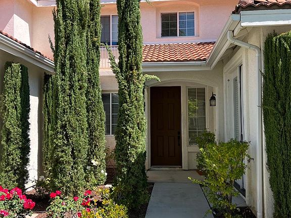 2nd image of 25118 Meridian Ct
