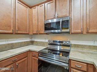 12232R Black Walnut Ct, Jacksonville, FL 32226