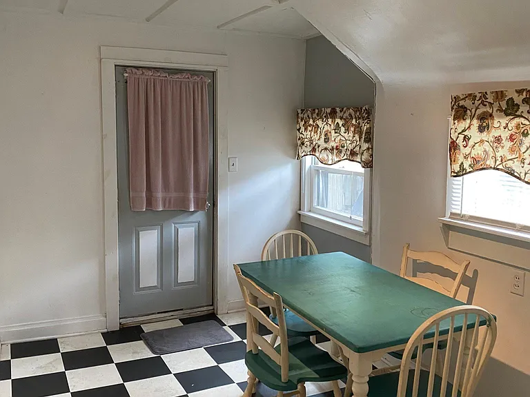 221 S Bingham St #A — Photo 11