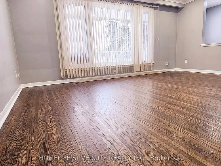 31 Windermere Ct #UPPER — Photo 7
