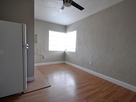 3rd image of 420 78th St APT 27