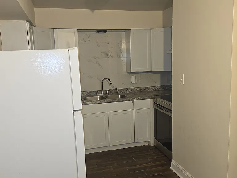 6623 Oak Forest Ave #3 — Photo 5