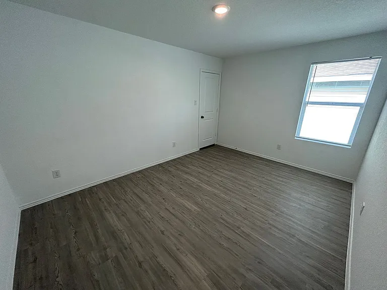 4206 Osmosis Dr — Photo 18