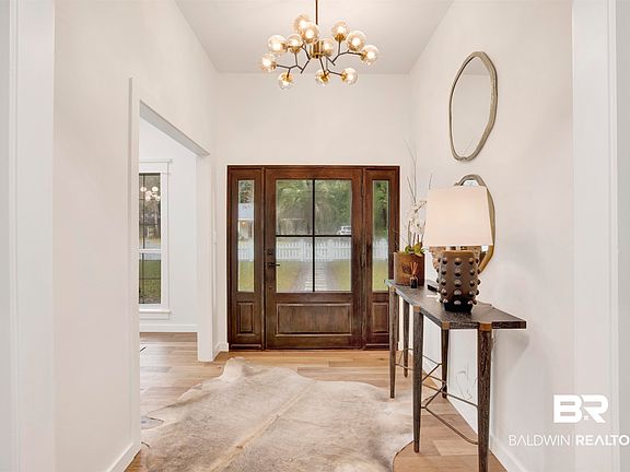 5th image of 505 Dyson St