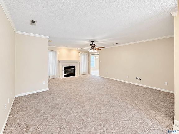 2nd image of 3005 Concord Ln SW