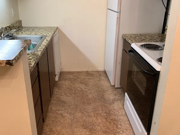 1601 Pennsylvania St NE #R-13, Albuquerque, NM 87110