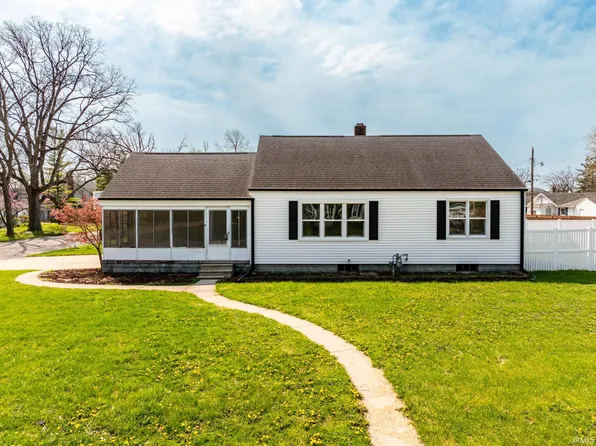 1301 W Cowing Dr, Muncie, IN 47304