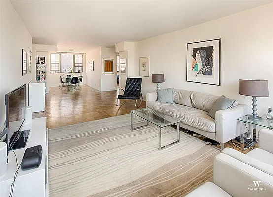 Rented by Warburg | media 24