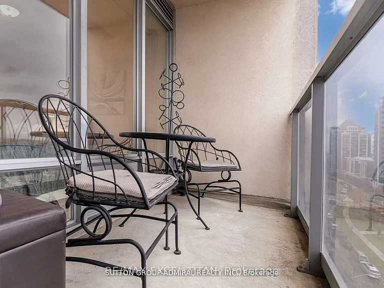 7 N Park Rd #908 — Photo 25