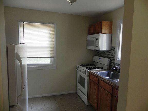 2nd image of 489 Anderson Dr