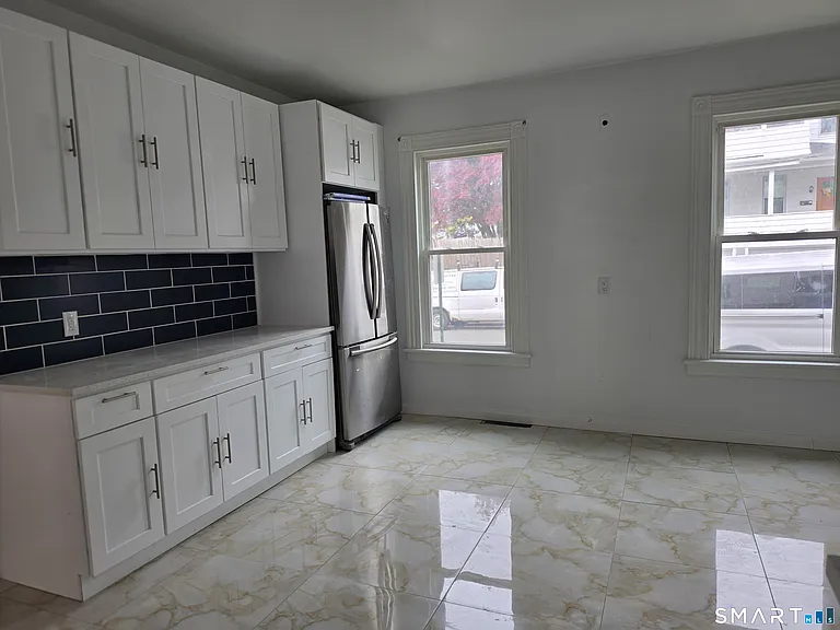 25 Elm St #1 — Photo 8
