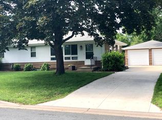 1077 McKee St, Eagan, MN 55121