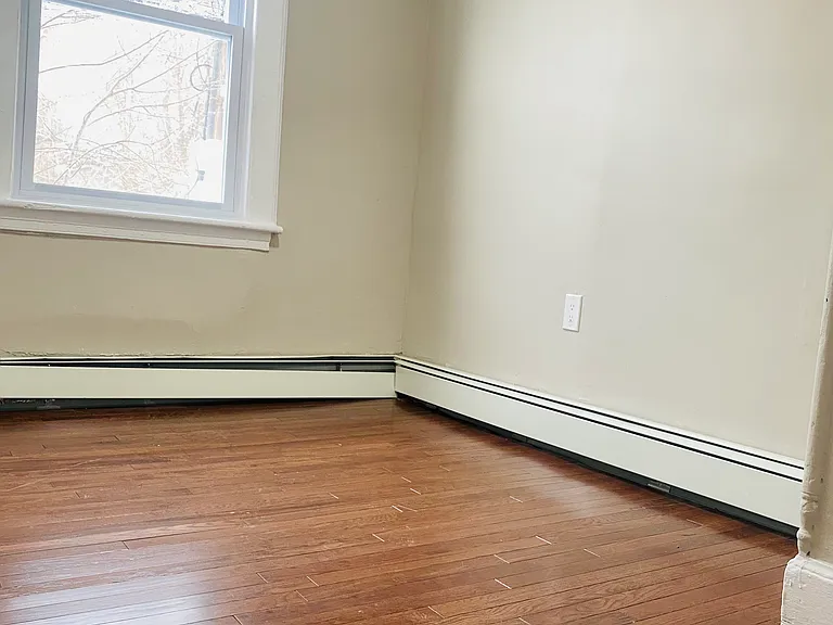 187 Spring St #1 — Photo 5