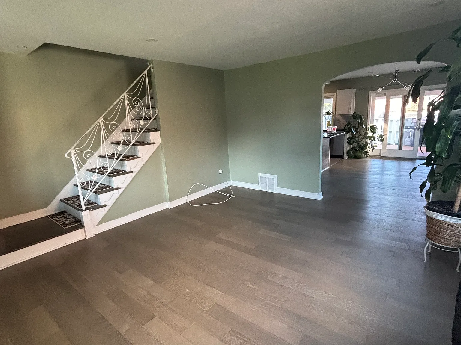 1105 Bryan St — Photo 2