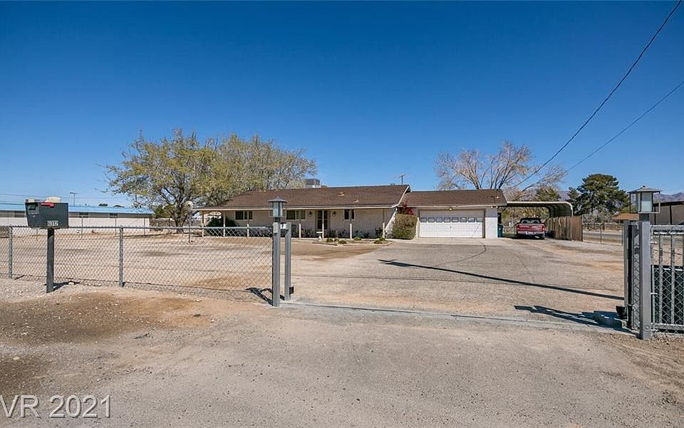 1st image of 6312 W El Campo Grande Ave