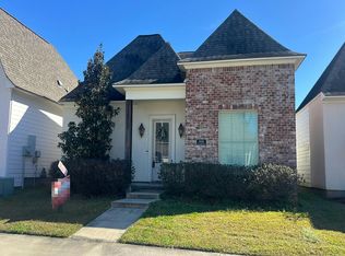 6644 Silver Oak Dr, Baton Rouge, LA 70817