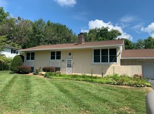 924 McBryde Ln, Blacksburg, VA 24060