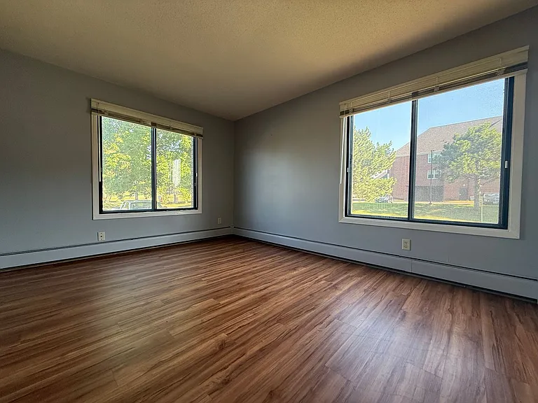 7330 York Ave S #1111 — Photo 10